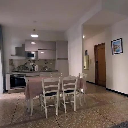 Terrazzo Sul Portico - A 3 Minuti Dal Mare 公寓 *